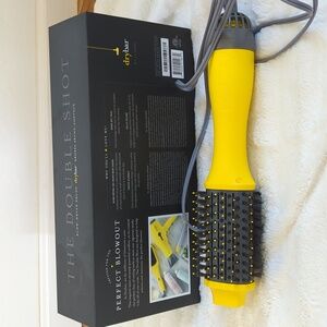 DRYBAR The Double shot Hair dryer brush combo